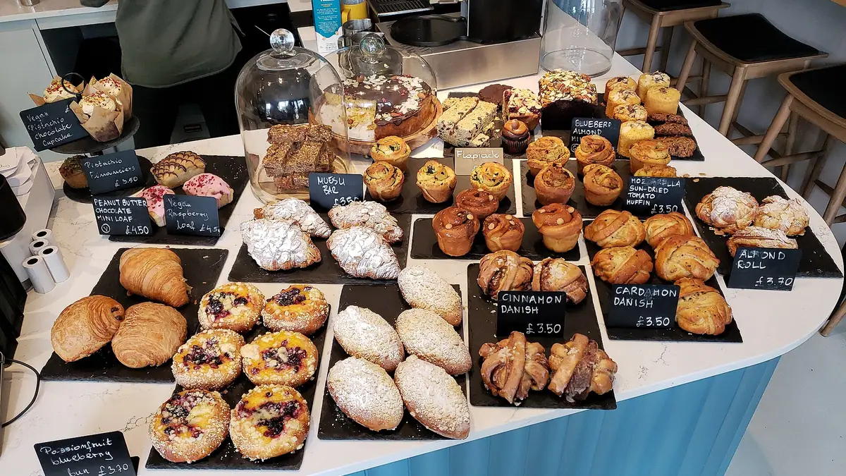 Stuart's – bakery in Crossroads, Methil